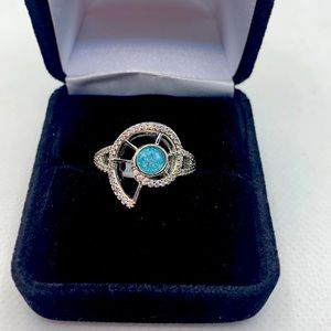 Teal ice crystal, shell design ring size 7
